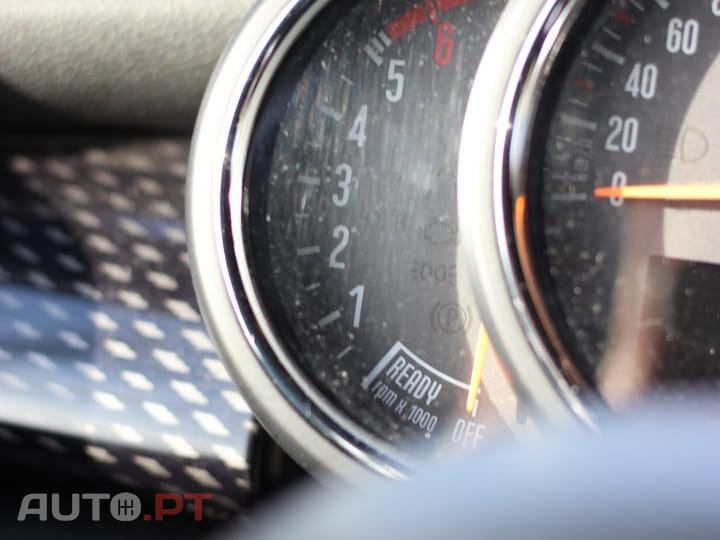 MINI Cooper Cooper SD Auto Desportiva