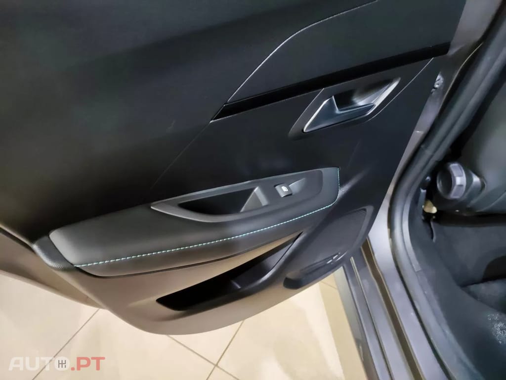 Peugeot 208 PureTech 100 Style