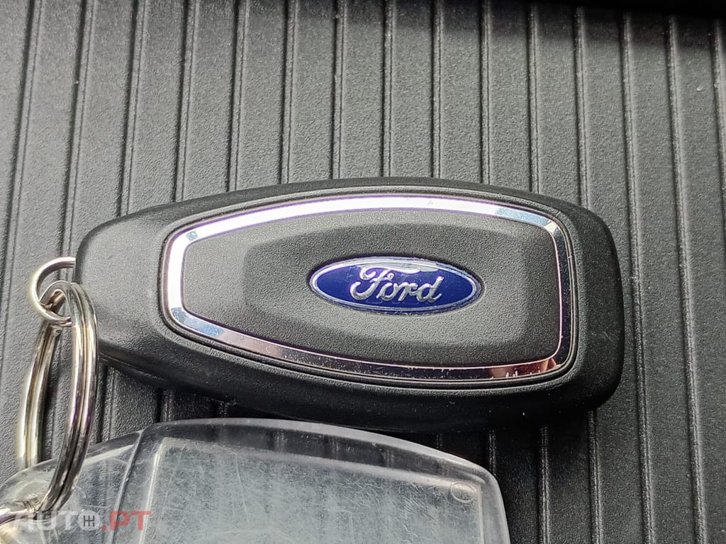 Ford Focus SW 1.0 EcoBoost MHEV ST-Line