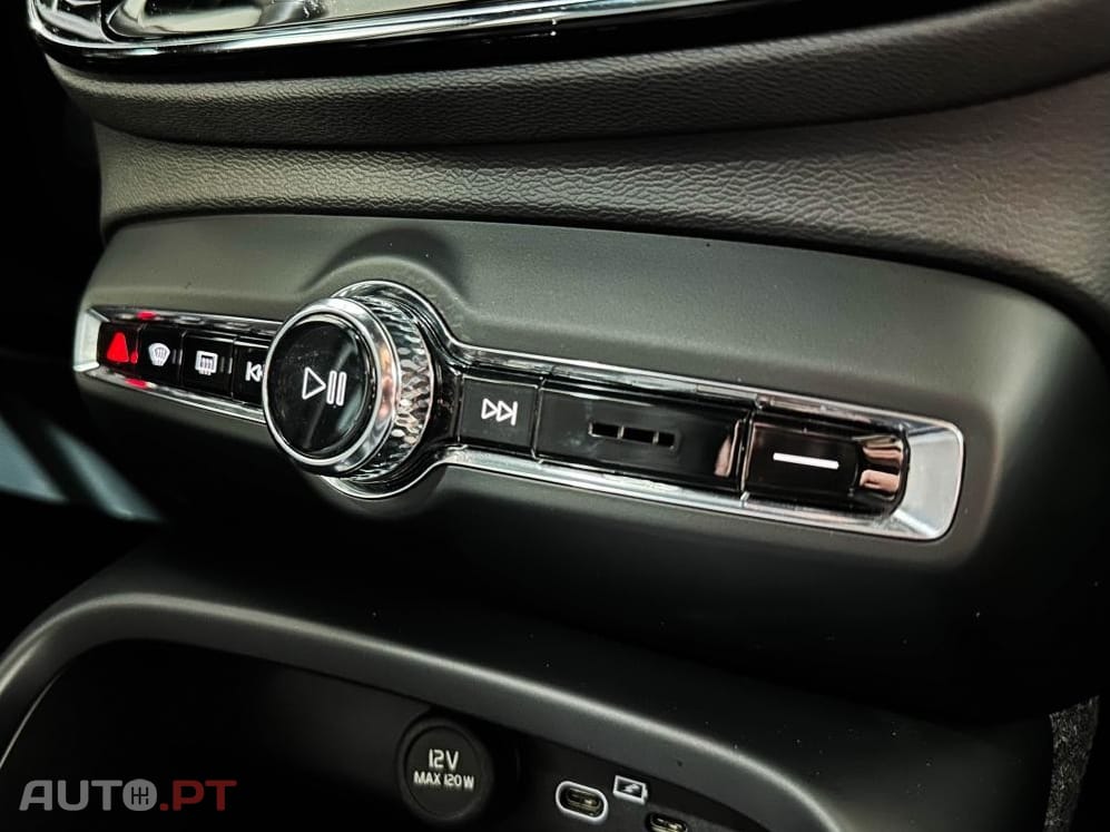 Volvo C40 Recharge 82 kWh Twin Motor Plus