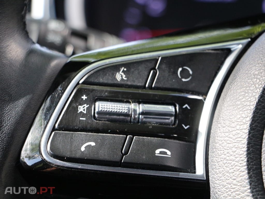 Kia Ceed 1.4 T-GDI TX+SRF 7DCT