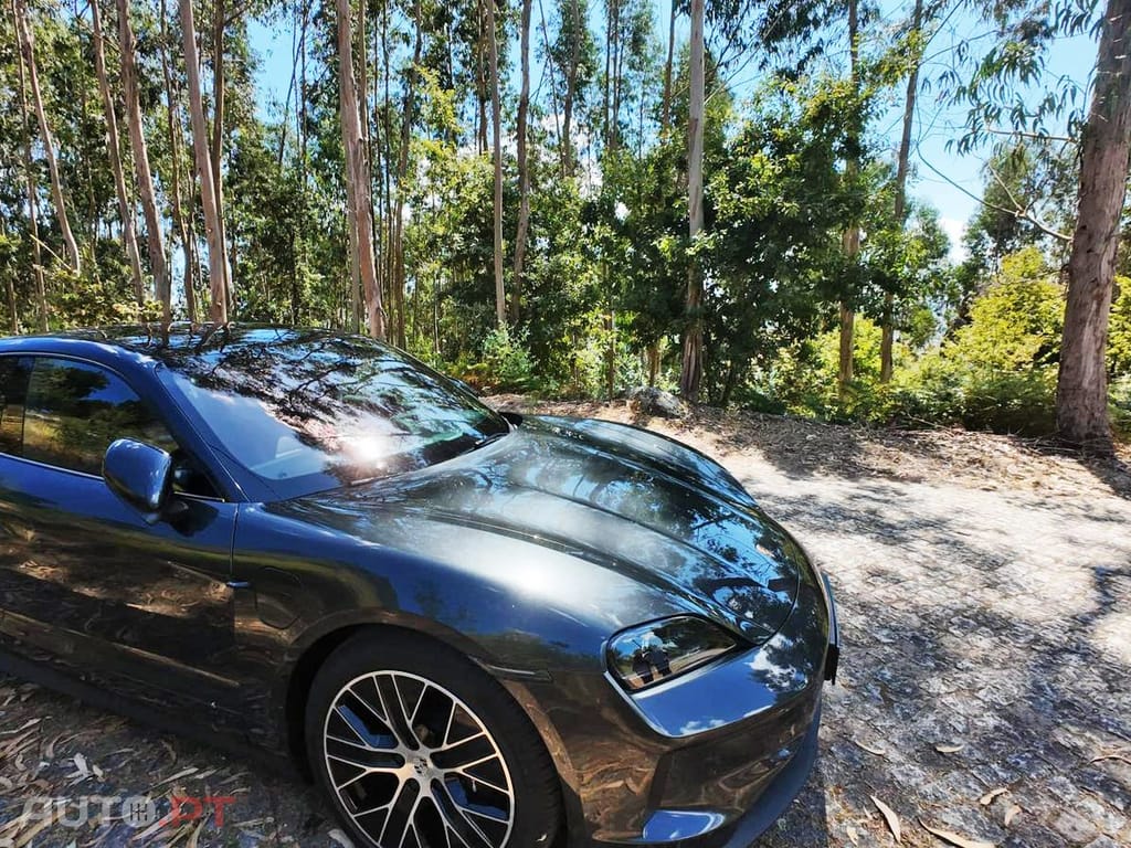 Porsche Taycan bateria Performance Plus