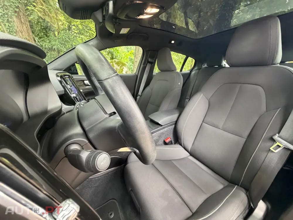 Volvo C40 Recharge Twin Motor Core