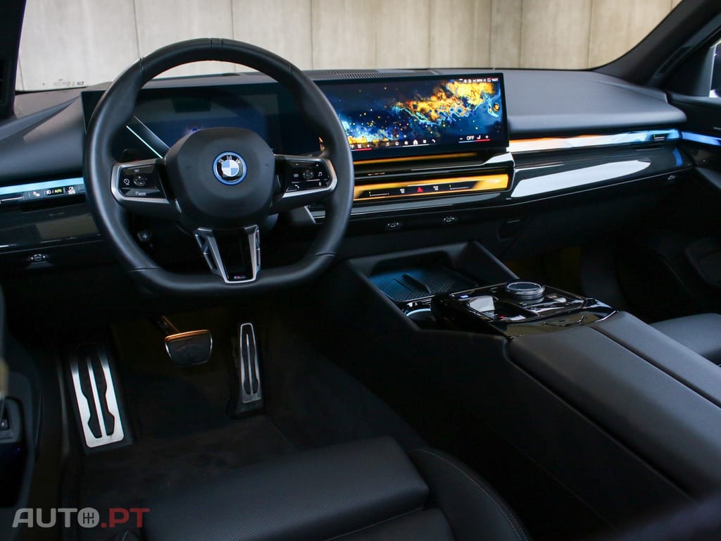 BMW i5 eDrive40 Pack Desportivo M Pro