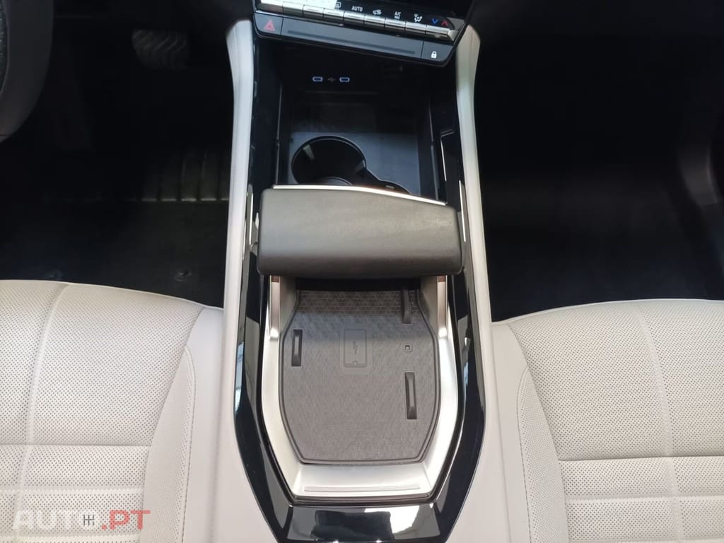 Renault Espace VI E-TECH I.V.A DEDUTIVEL 