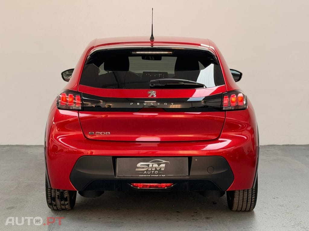 Peugeot E-208 50 kWh Style