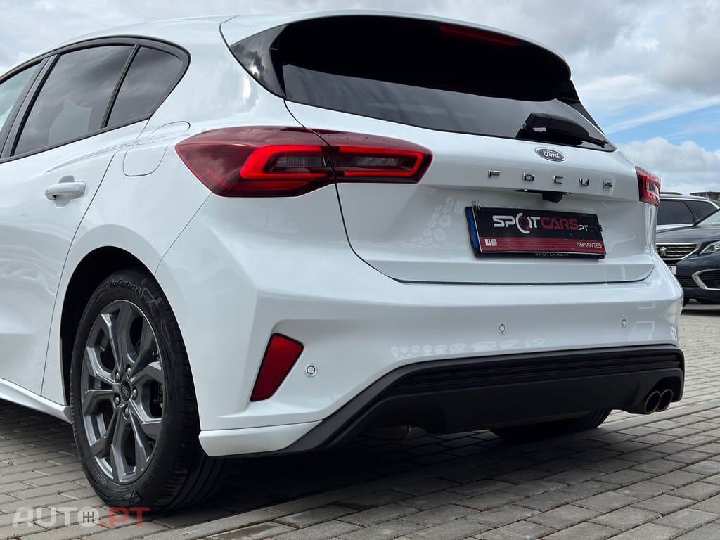 Ford Focus 1.0 EcoBoost MHEV ST-Line X Aut.