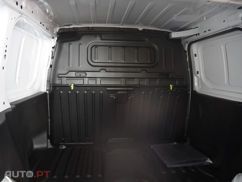 Peugeot E-Partner 50 kWh M Standard