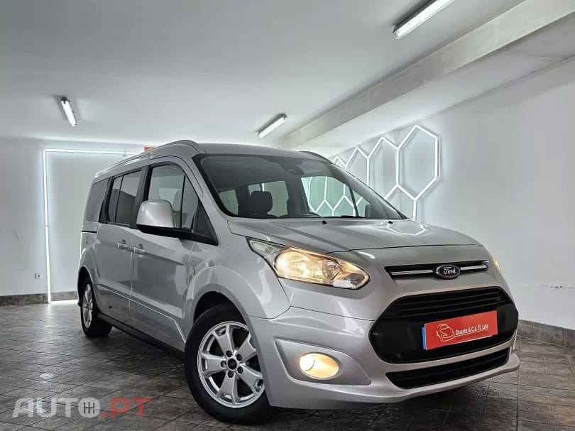 Ford Tourneo Grand 1.5 TDCi Active