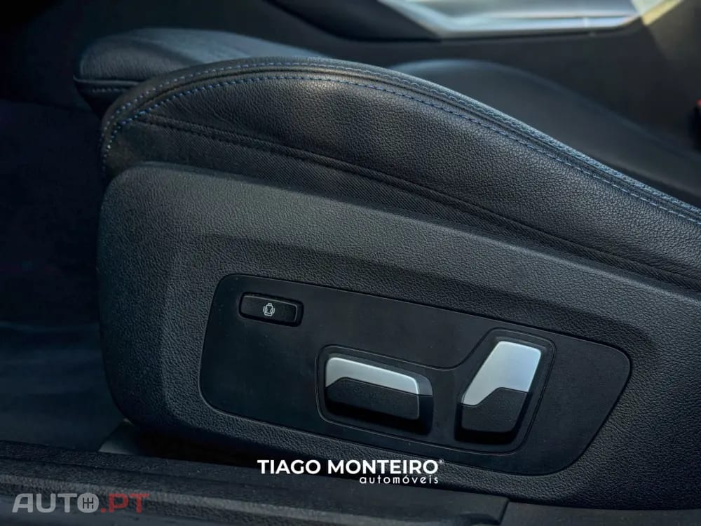 BMW 330 e Pack Desportivo M Auto