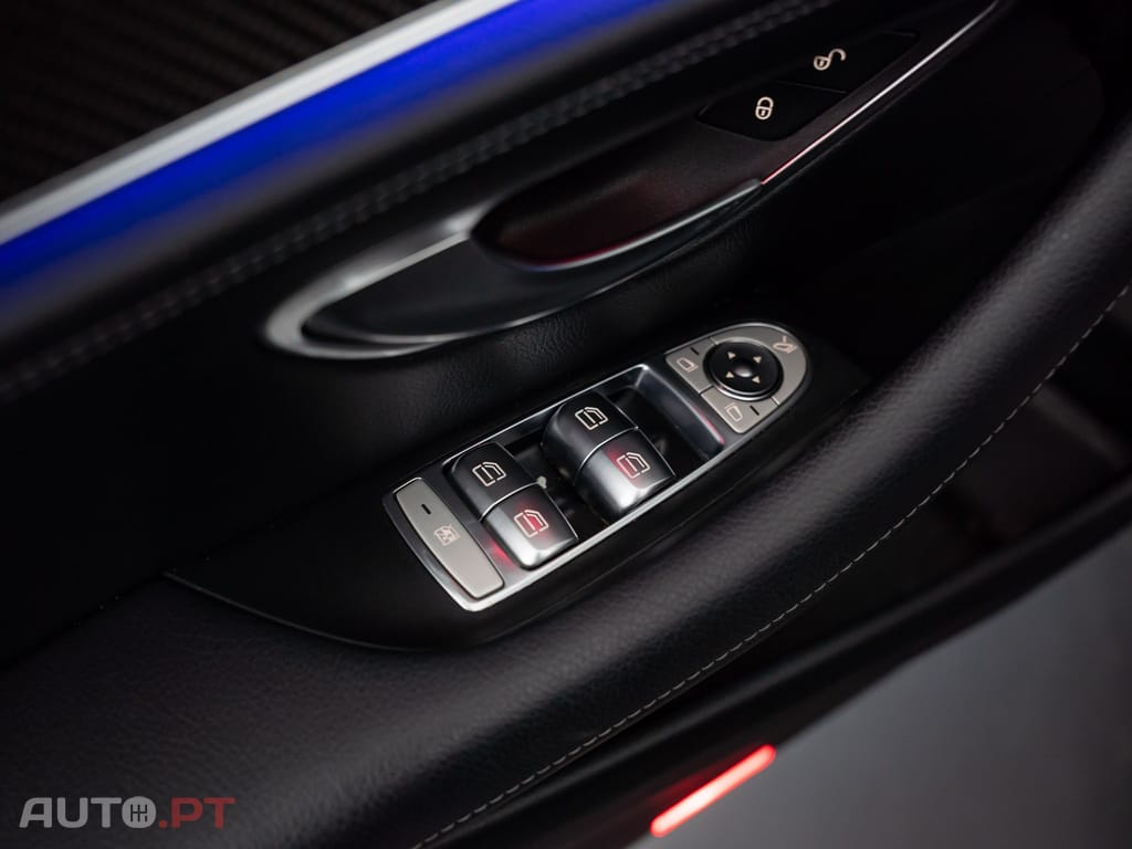 Mercedes-Benz E 300 de AMG Line