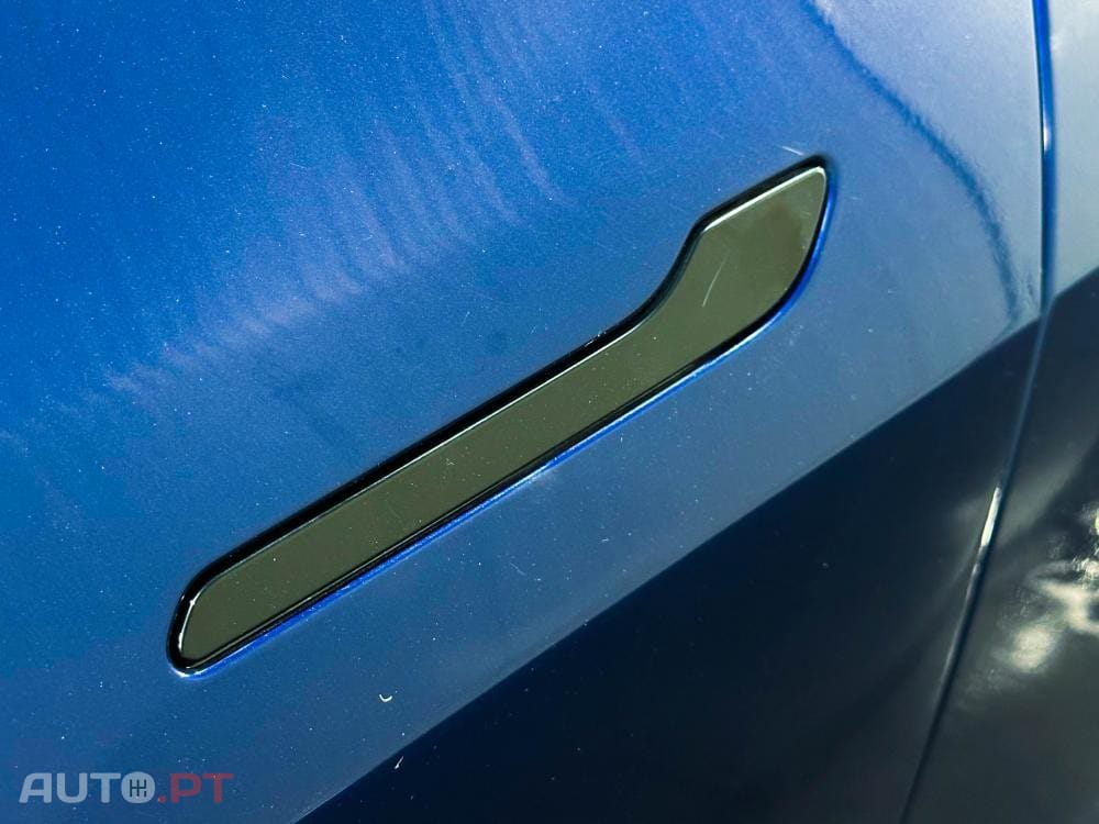Tesla Model Y Long Range Dual Motor AWD