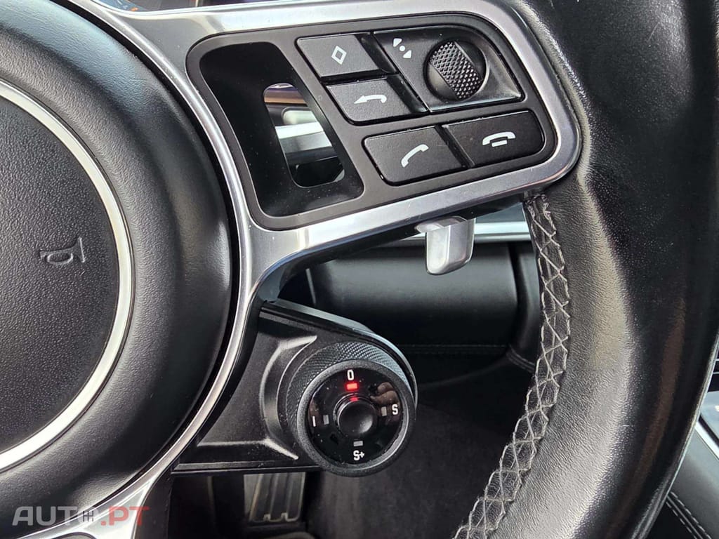 Porsche Panamera 4S