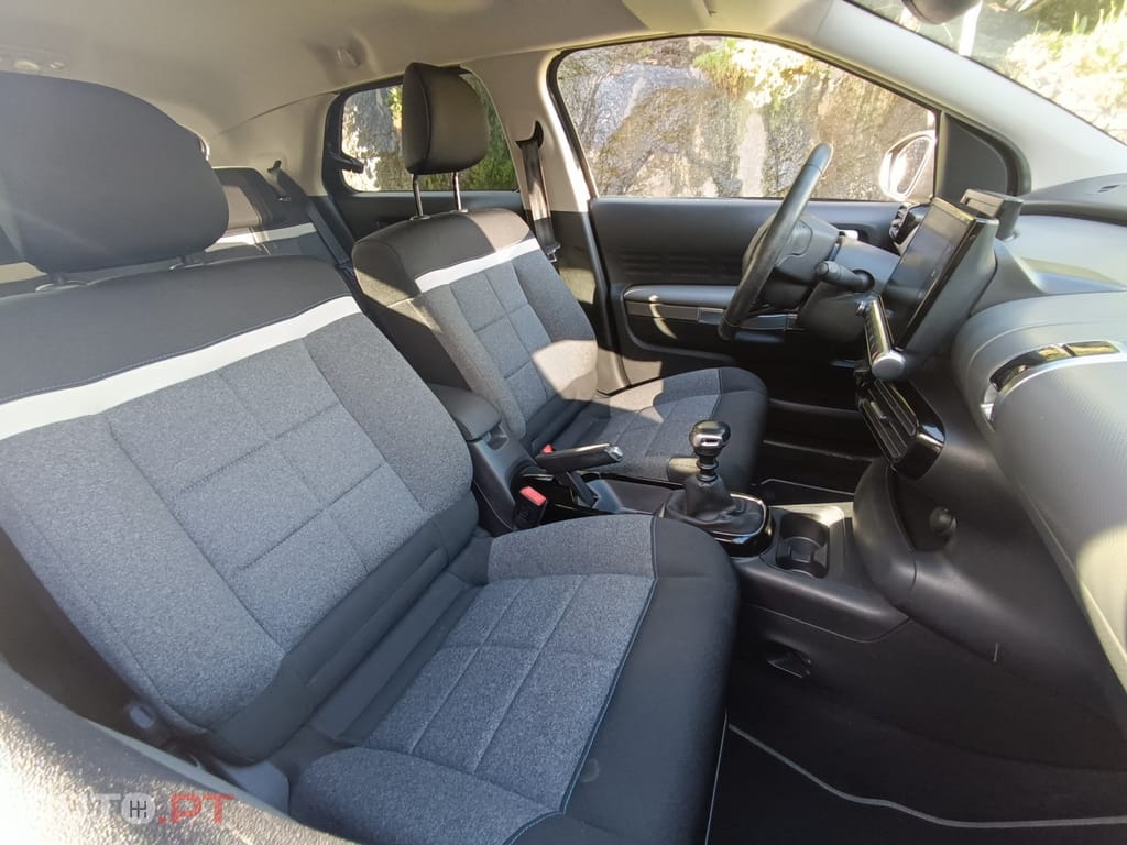 Citroen C4 Cactus BlueHDi 100 Stop&Start C-SERIES