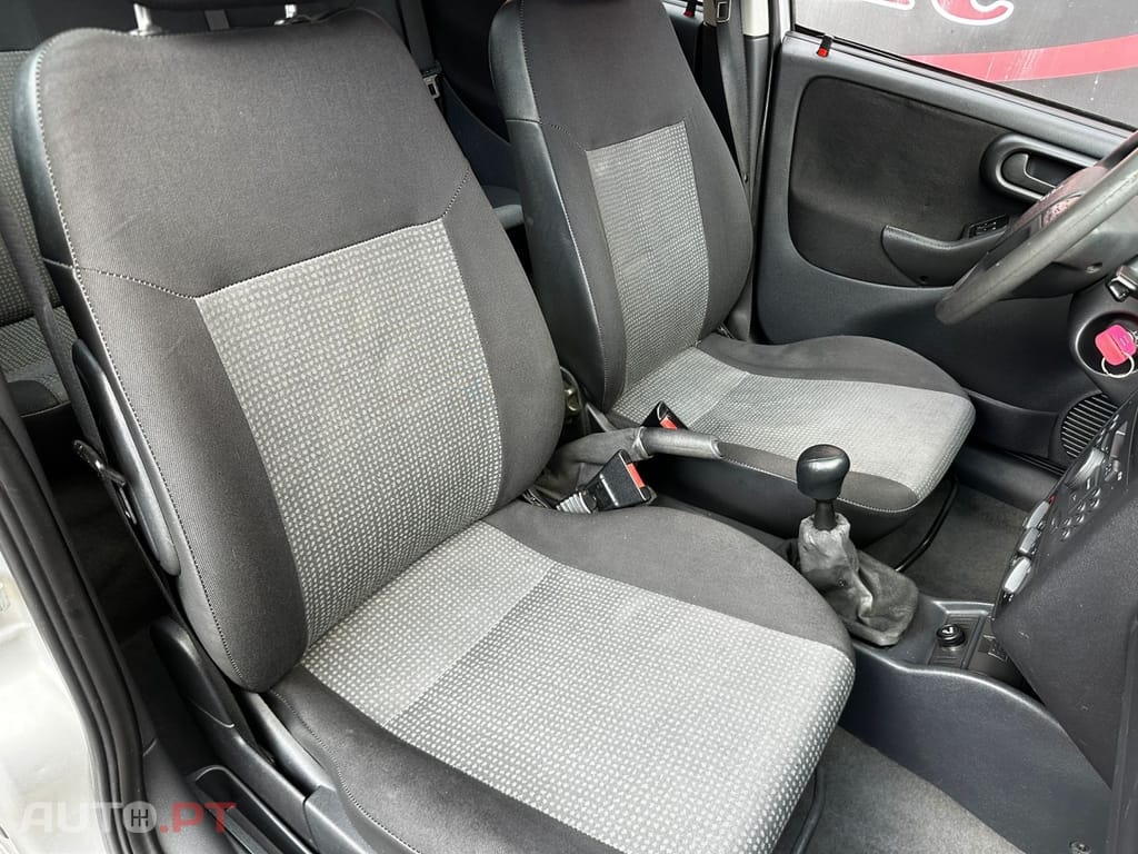 Opel Corsa 1.0 12V First