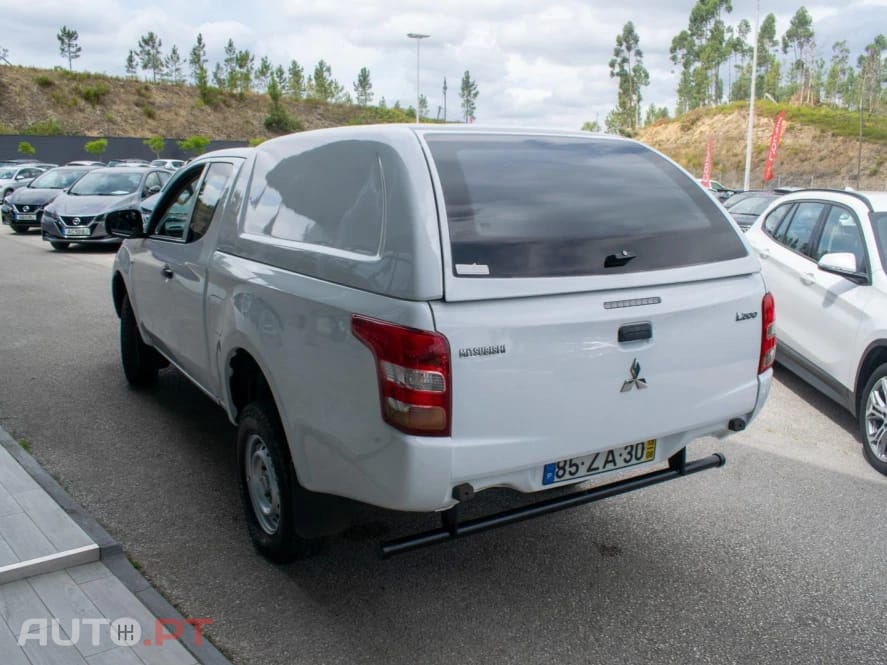 Mitsubishi L200 2.4 DI-D 4WD