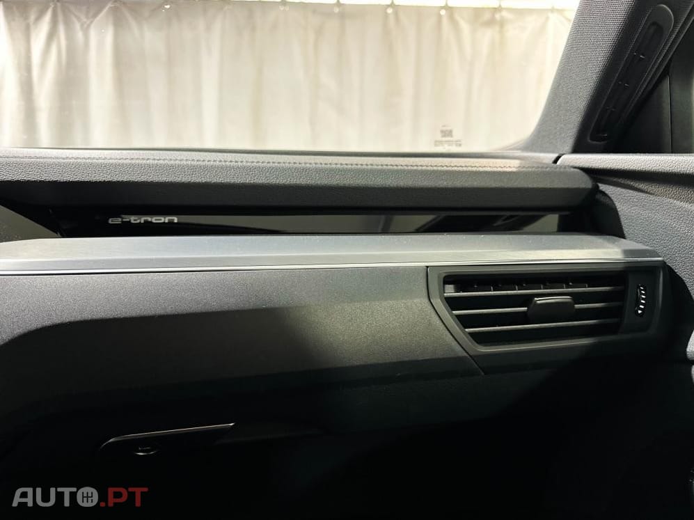 Audi E-Tron 55 quattro S line