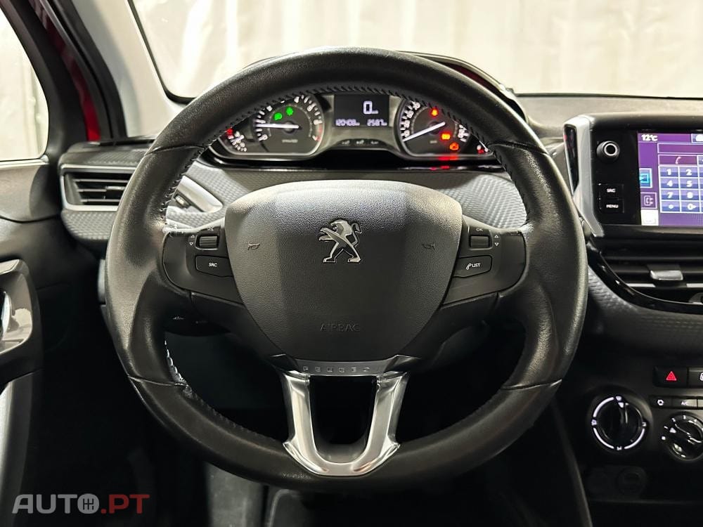 Peugeot 2008 1.2 PureTech Allure