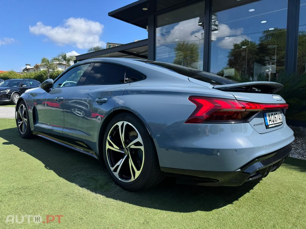 Audi E-Tron GT quattro