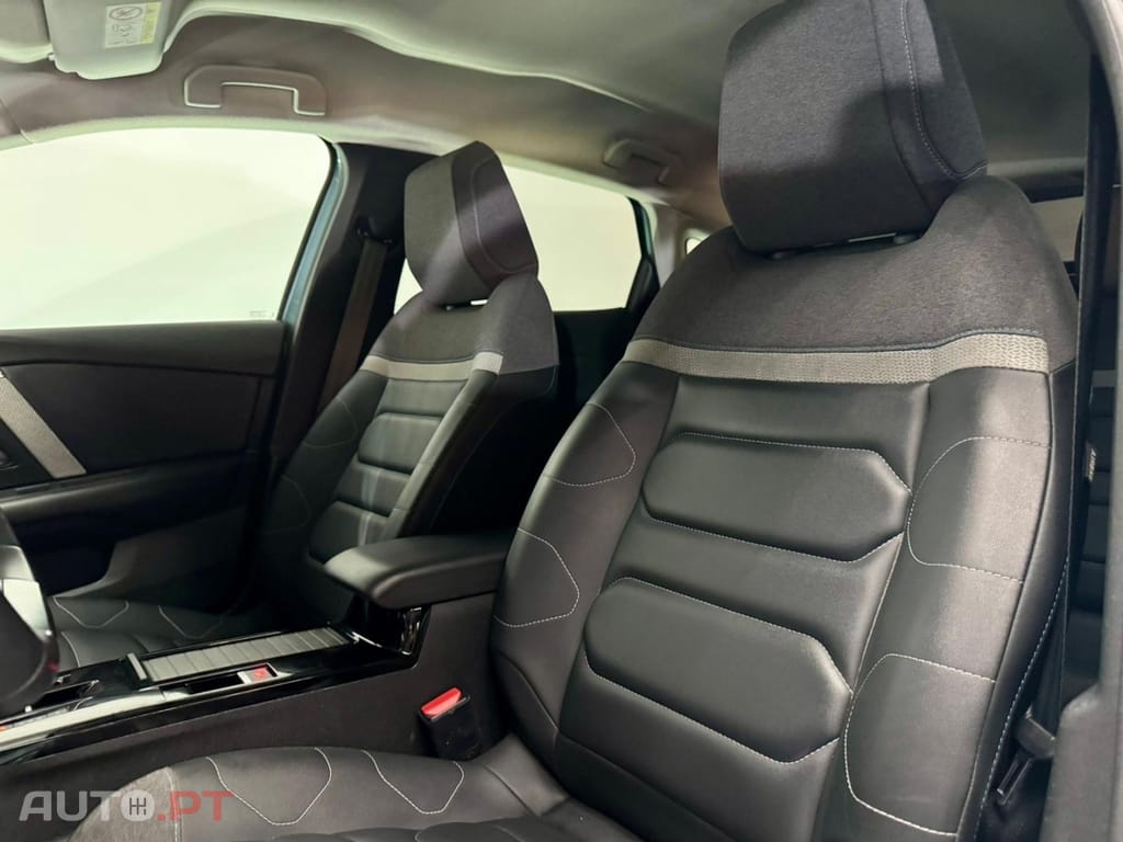 Citroen C4 BlueHDi 130 Stop&Start EAT8 C-SERIES