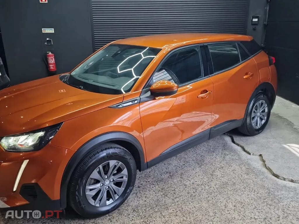 Peugeot E-2008 50 kWh Active Pack