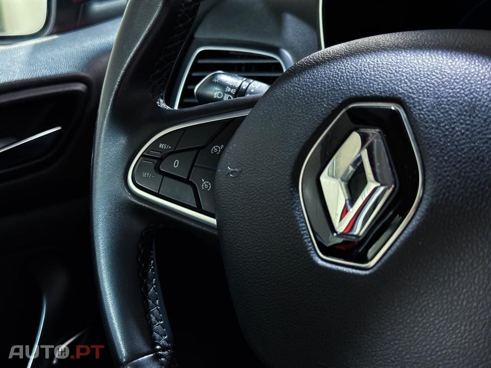 Renault Mégane ST Hybrid