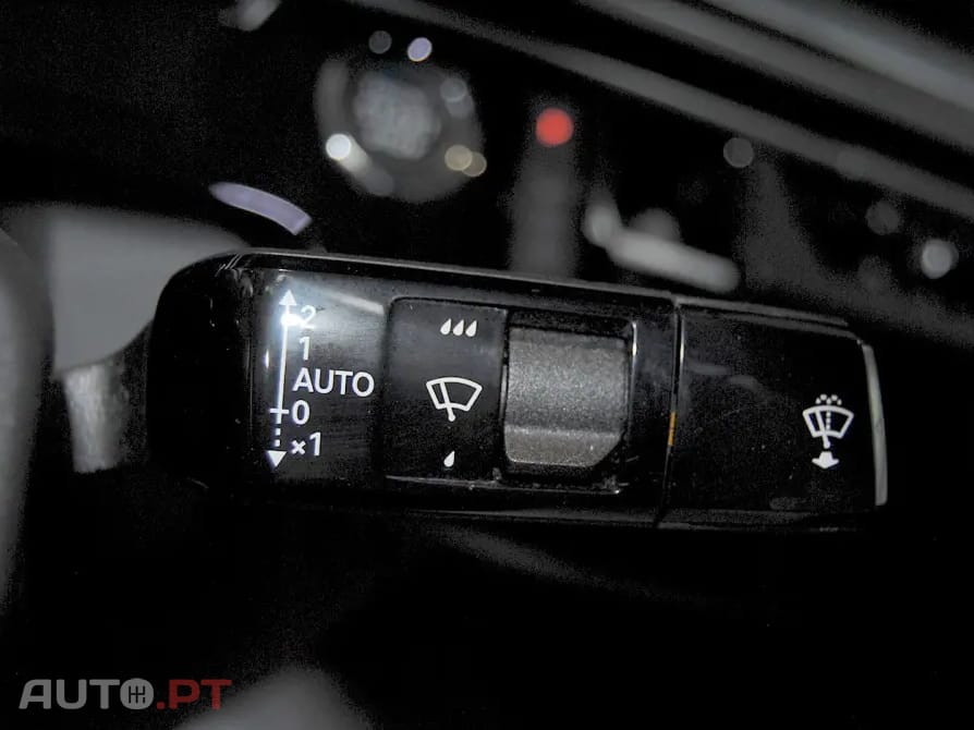 Peugeot 3008 1.2 Hybrid Allure e-DCS6