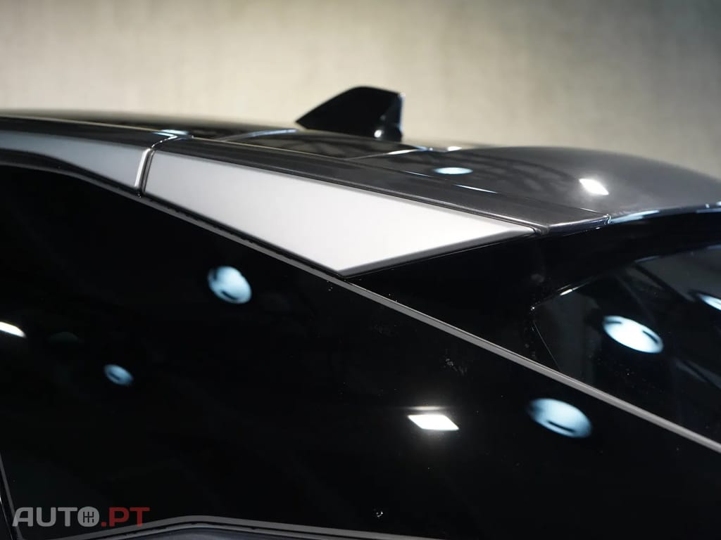 Peugeot 3008 1.2 Hybrid Allure e-DCS6