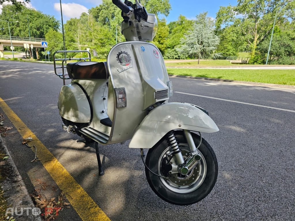 Piaggio PX 200E