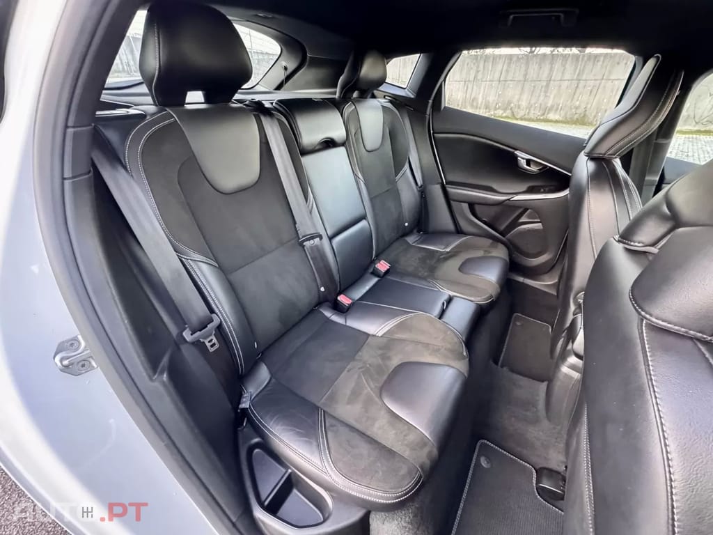 Volvo V40 2.0 D2 R-Design Geartronic