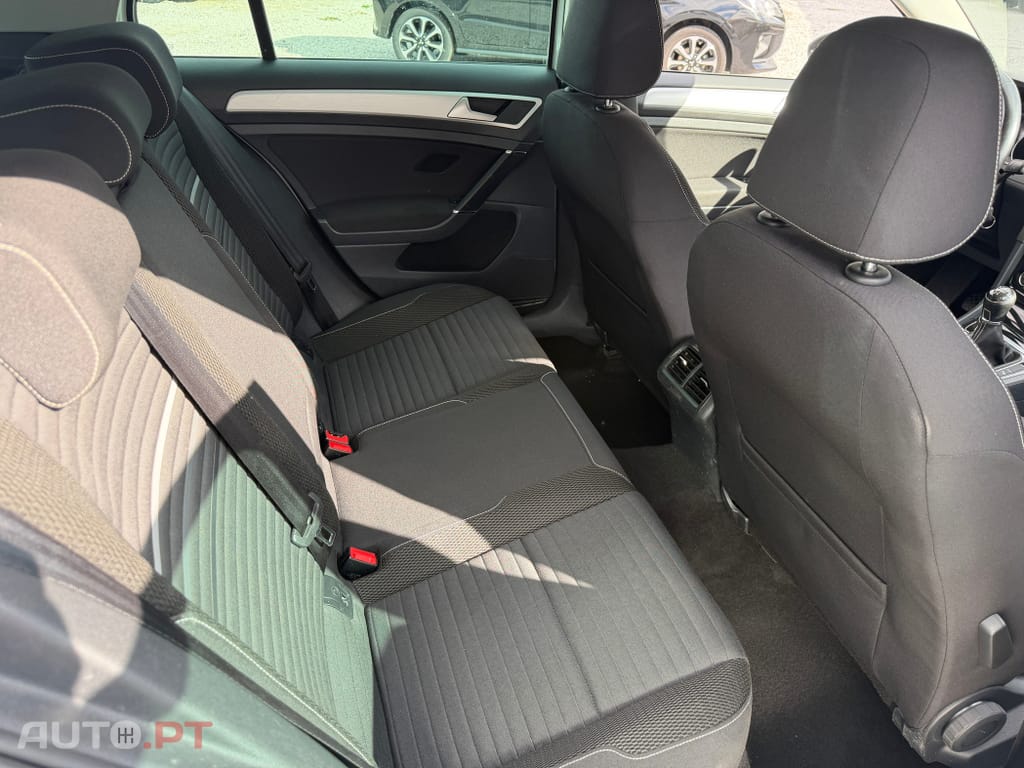 Volkswagen Golf 1.6 TDI BlueMotion Cup