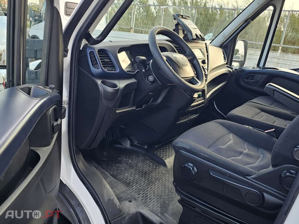 Iveco Daily 3.0 35S18 3000