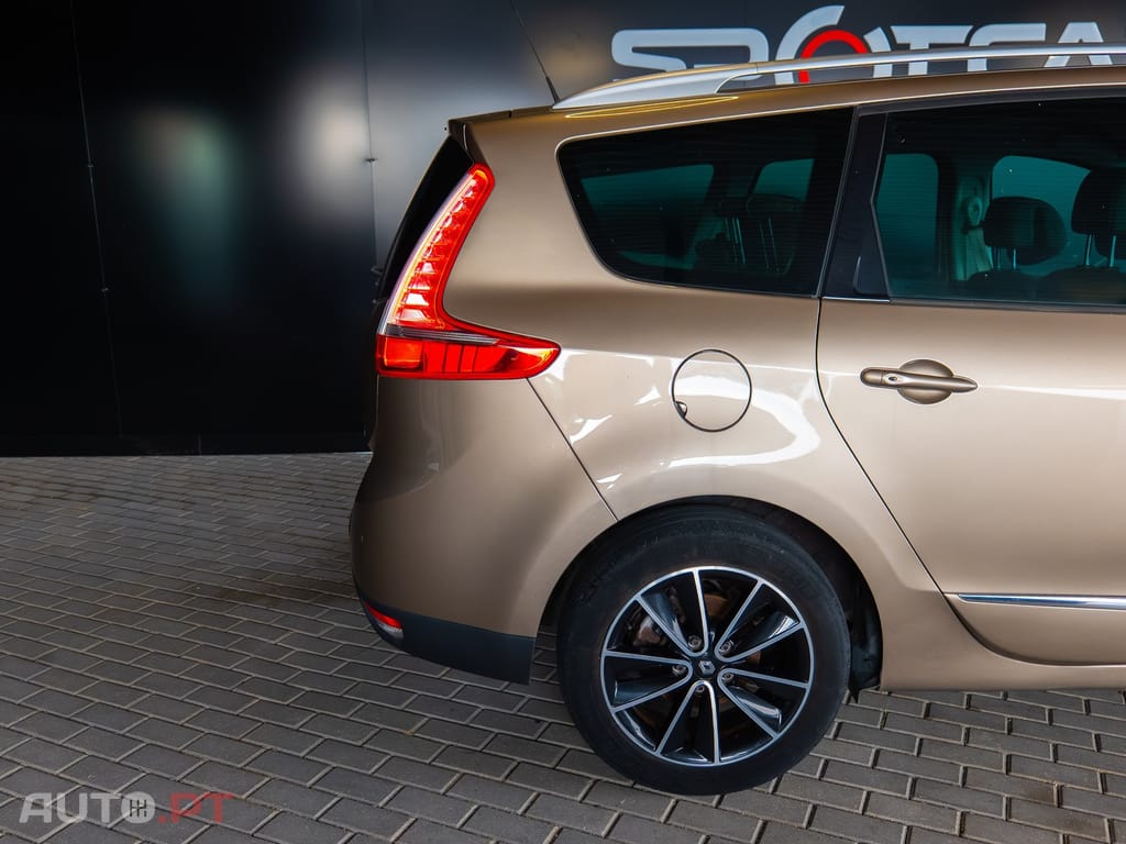 Renault Grand Scénic 1.6 dCi Bose Edition SS