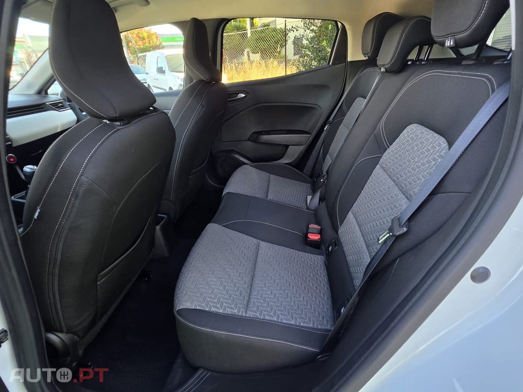Renault Clio 𝙑 𝟭.𝟬 𝙏𝘾𝙚 𝙀𝙫𝙤𝙡𝙪𝙩𝙞𝙤𝙣 𝘽𝙞-𝙁𝙪𝙚𝙡