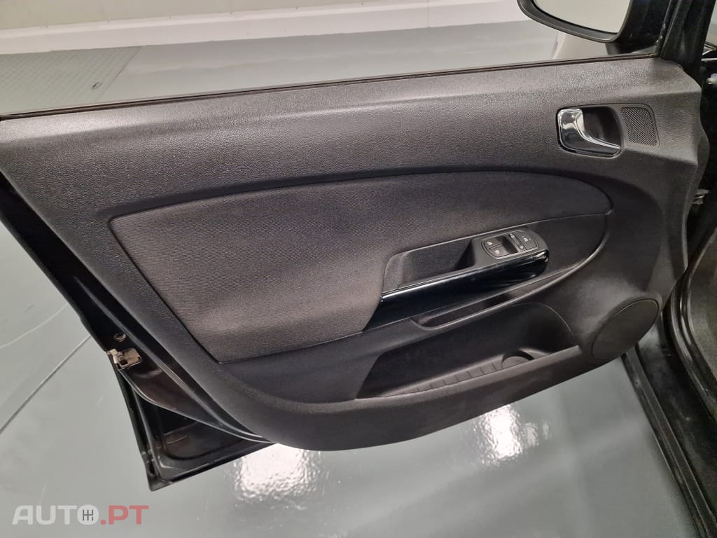 Opel Corsa ND