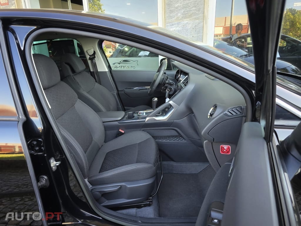 Peugeot 3008 1.6 e-HDi SE Style 2-Tronic