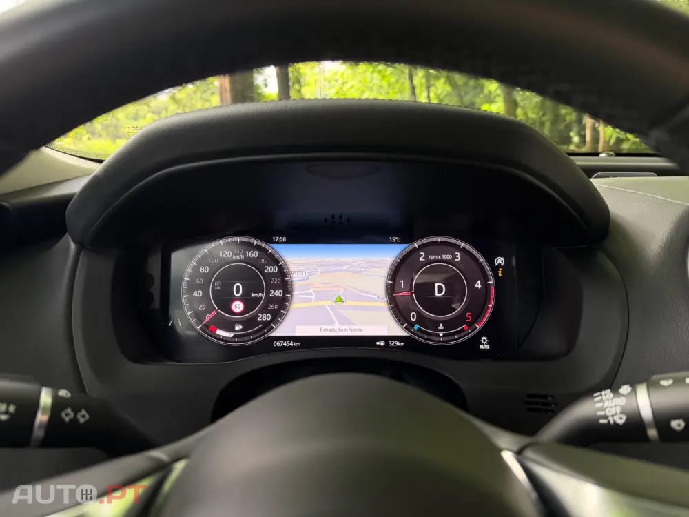 Jaguar XE 2.0 D R-Dynamic S