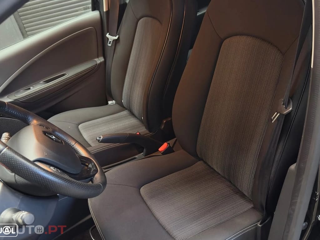 Renault Zoe (c/ Bateria) EV 50 110hp Equilibre