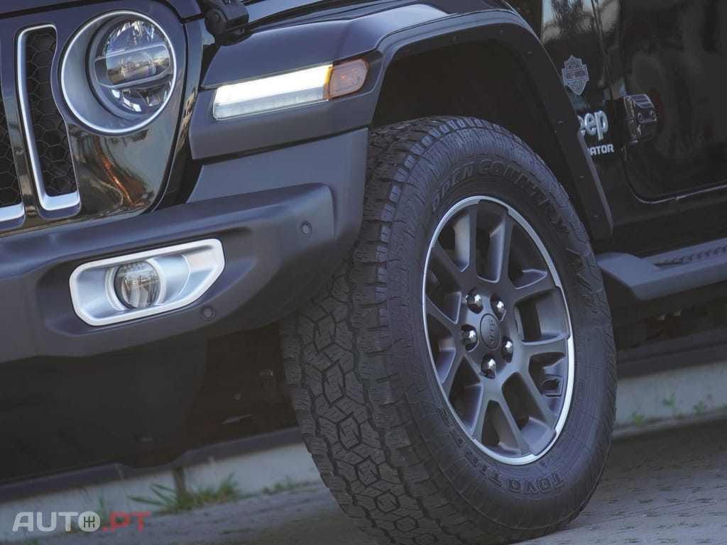 Jeep Gladiator 3.0 CRD Overland AT8