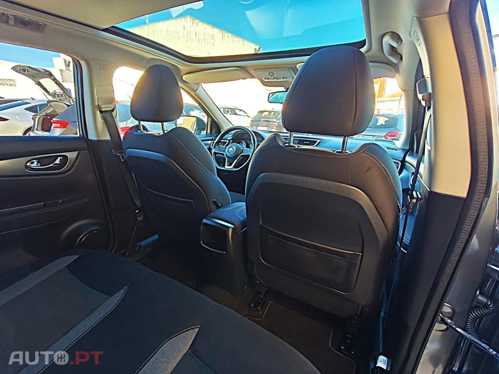 Nissan Qashqai 1.2 DIG-T N-Connecta 18