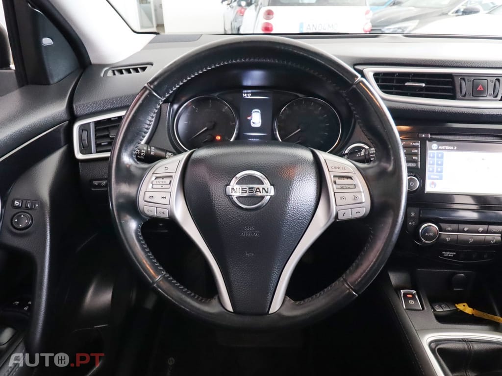 Nissan Qashqai 1.6 dCi Tekna Pele