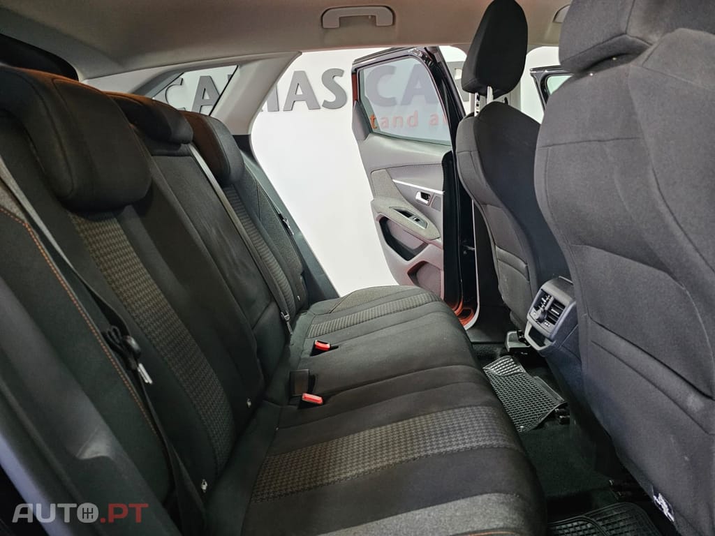 Peugeot 3008 1.6 BlueHDi Allure EAT6