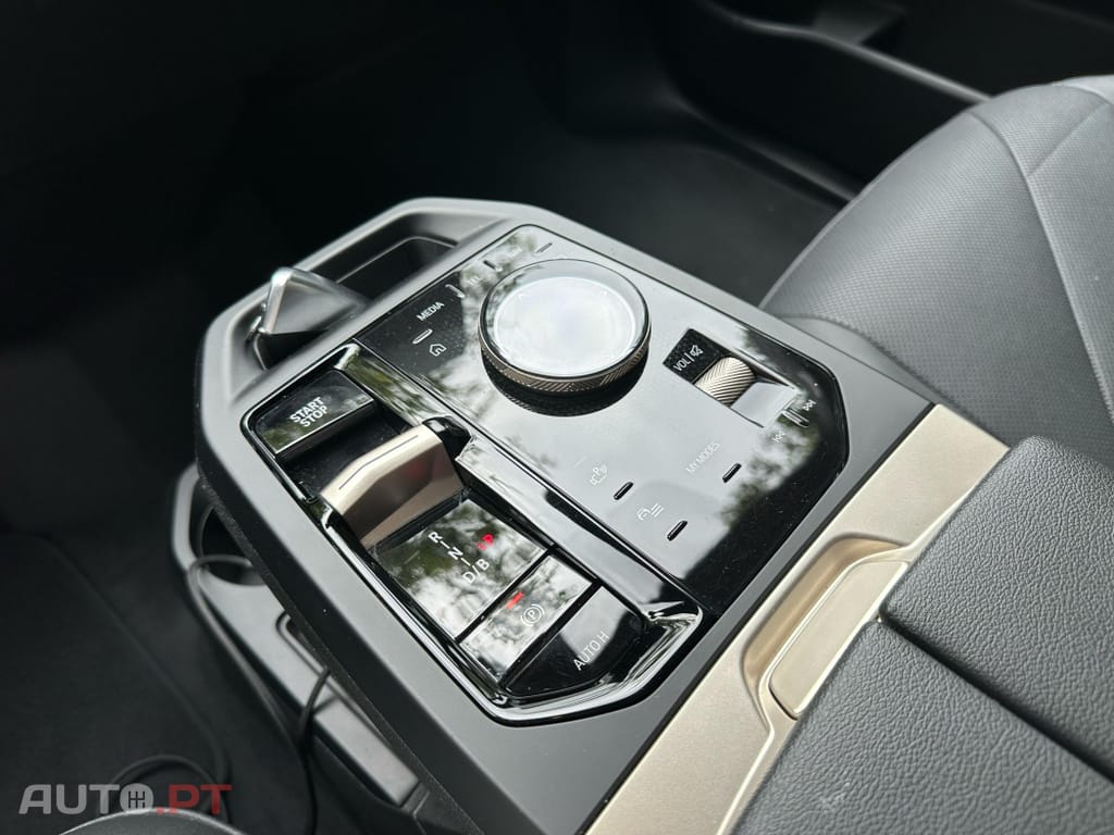 BMW iX xDrive 50