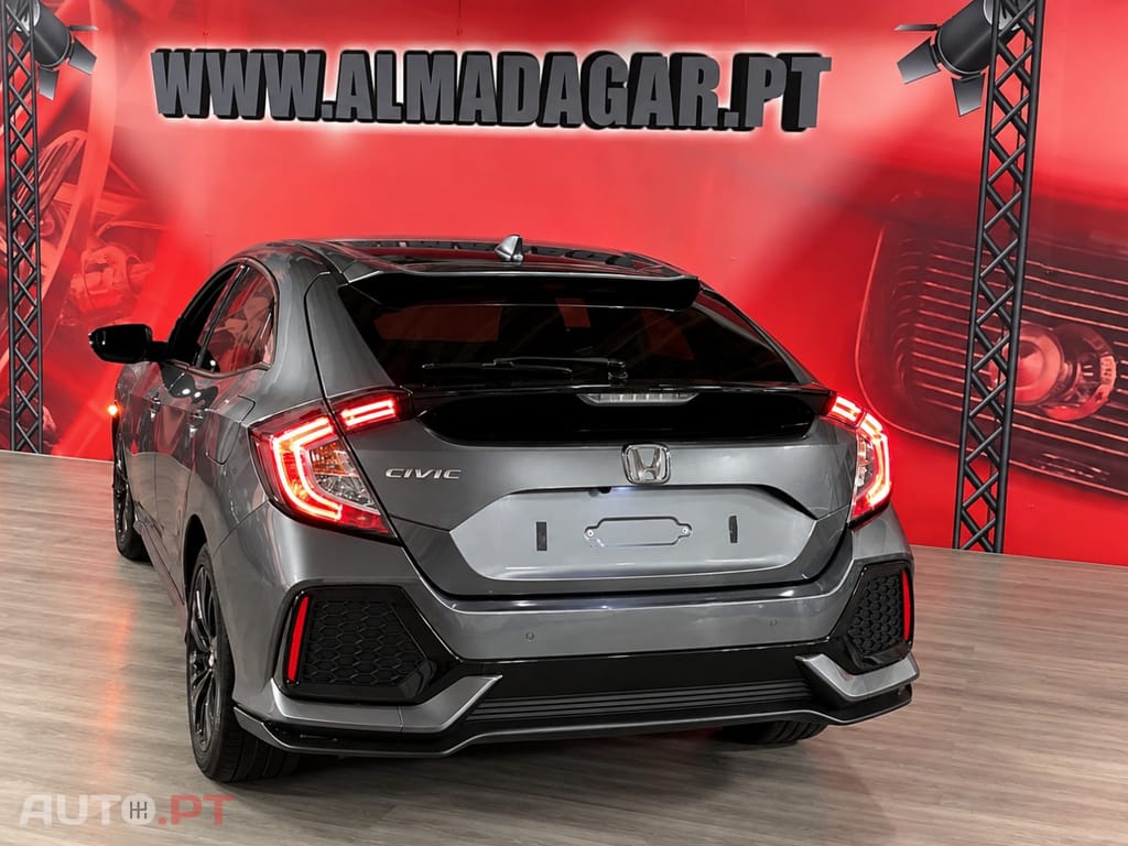 Honda Civic 1.0 i-VTEC Executive CVT