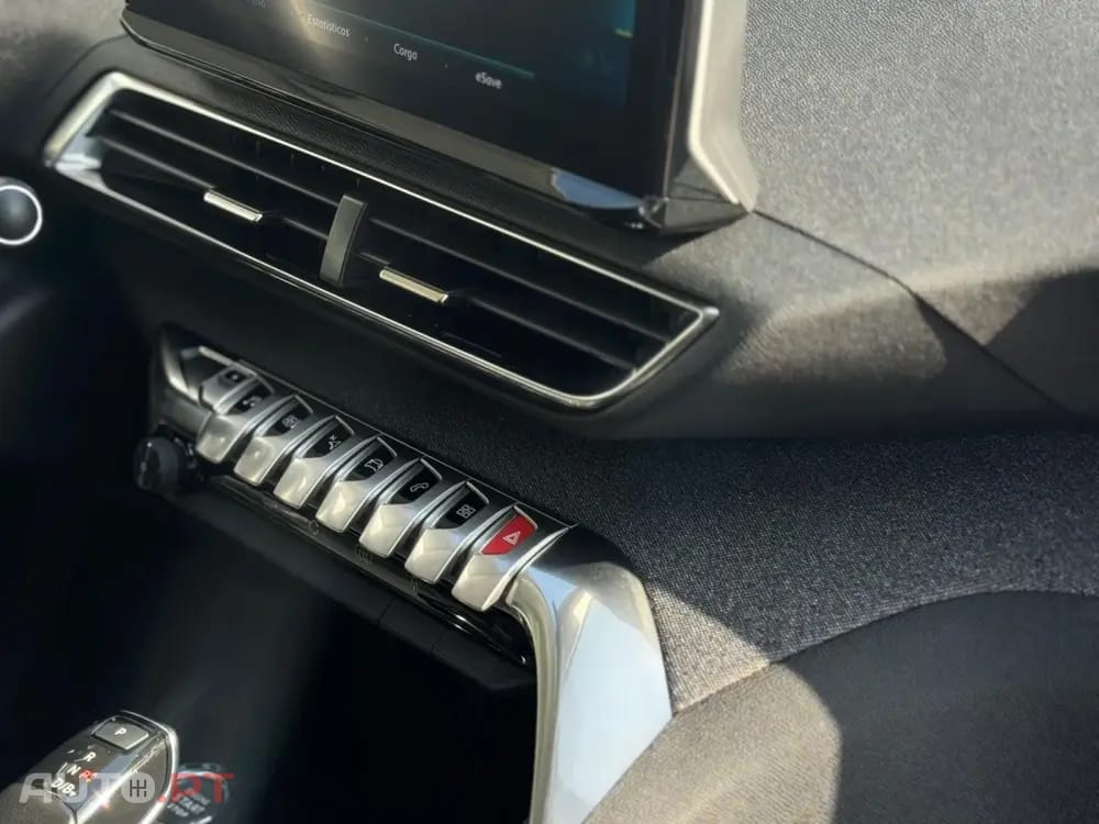 Peugeot 3008 4 Hybrid High Power