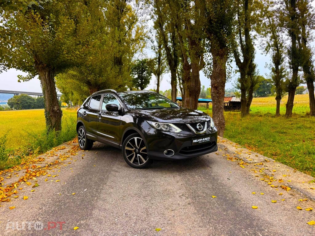 Nissan Qashqai 1.5 dCi Tekna Pele