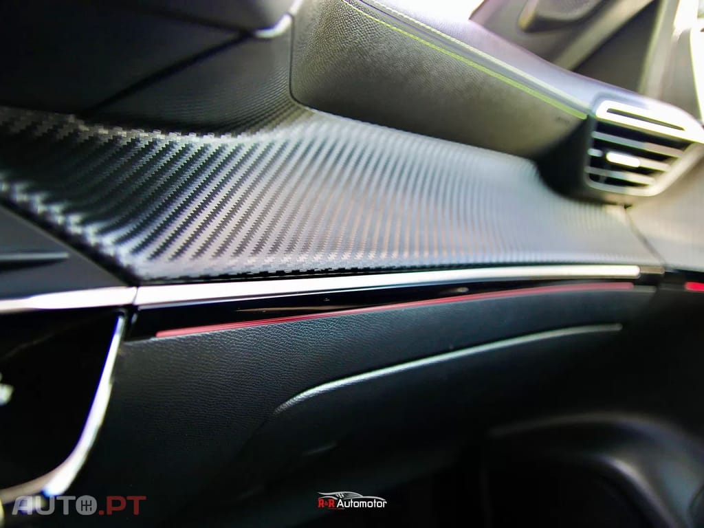 Peugeot E-2008 50 kWh GT