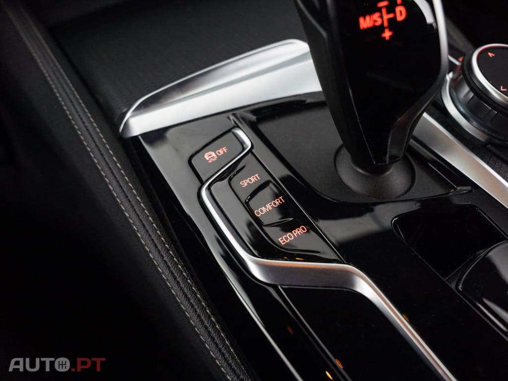 BMW 520 d Pack Desportivo M Auto