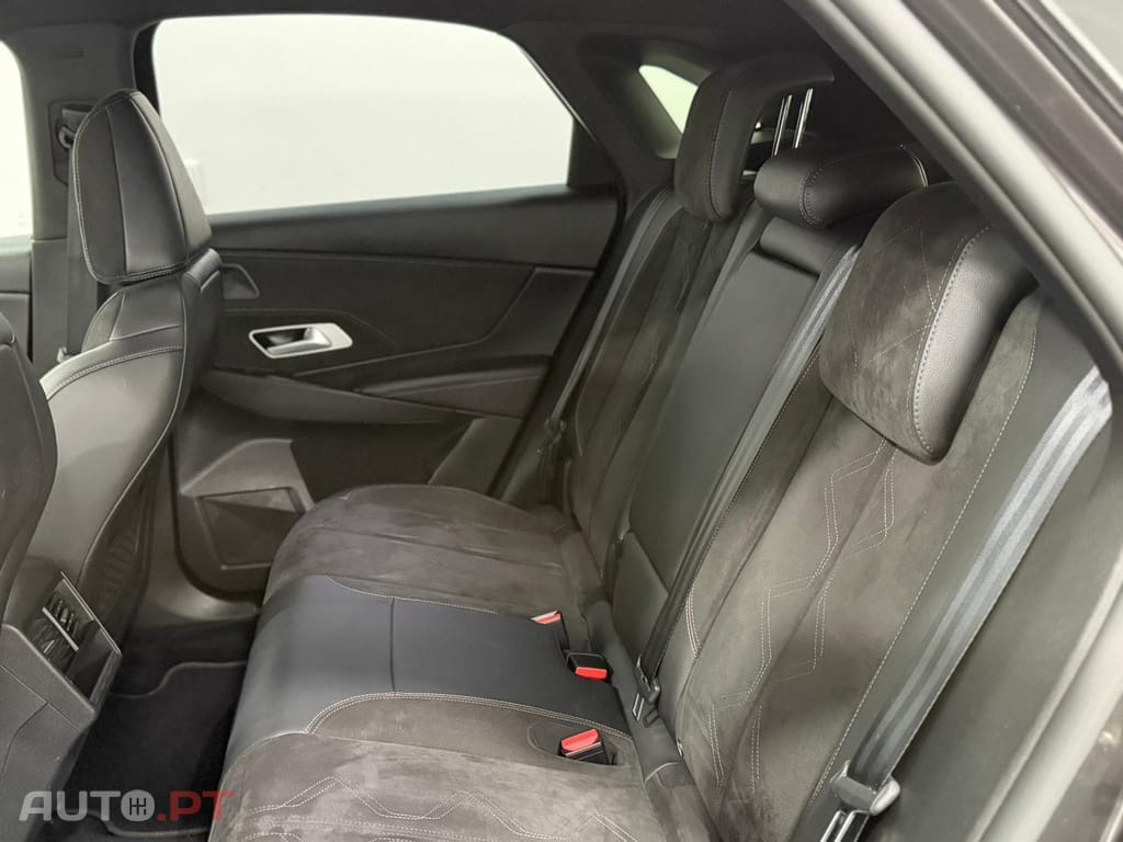 DS DS7 Crossback E-Tense Performance Line EAT8
