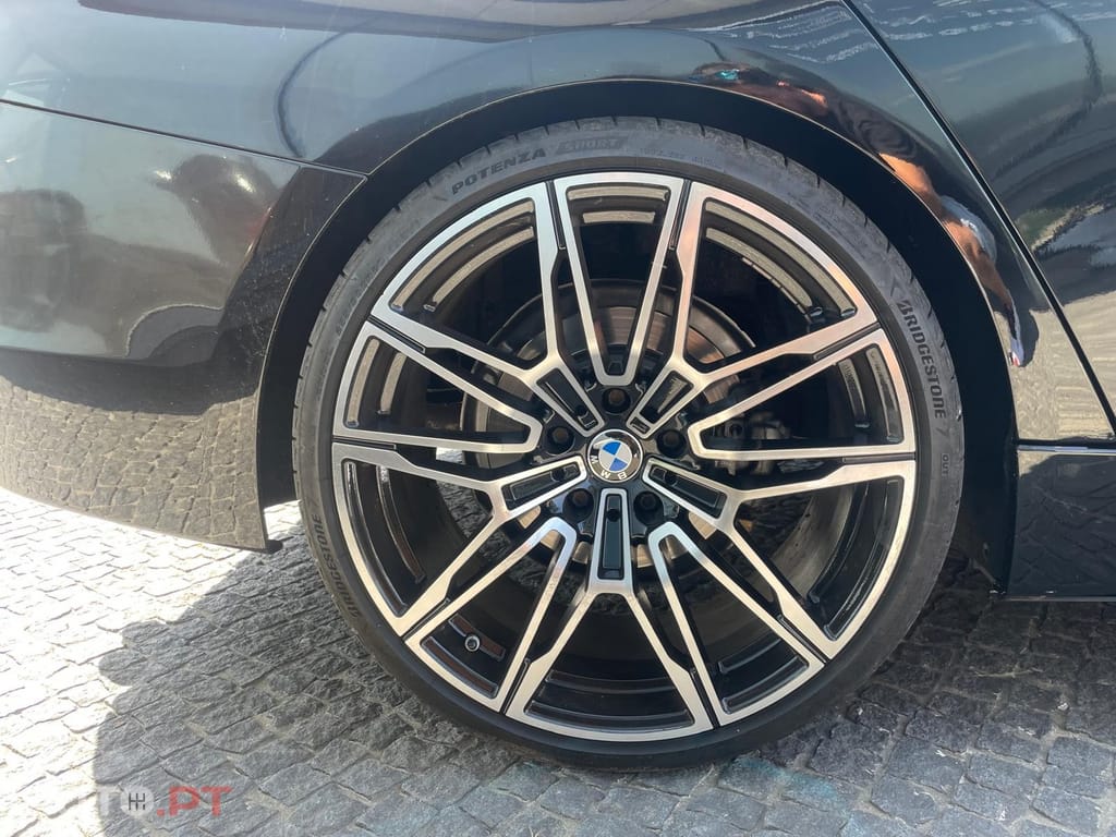 BMW 328 i Auto Line Sport